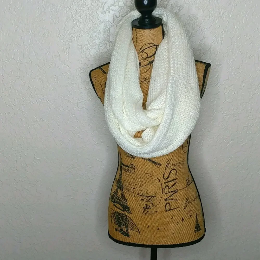 Infinity Scarf Cream
